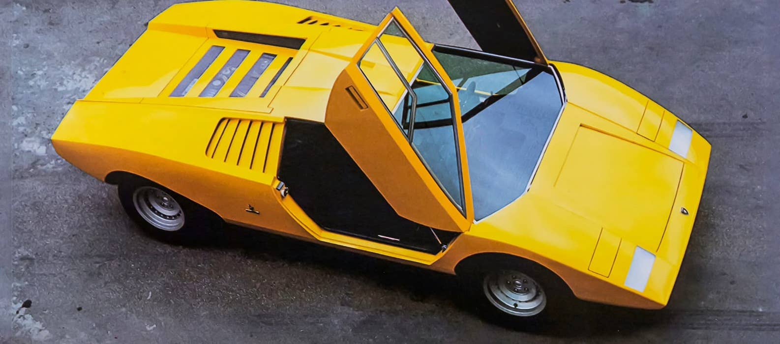 Lamborghini teaser previews rebirth of original Countach LP500